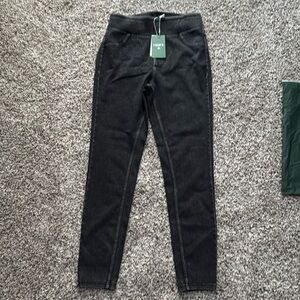 Halara skinny leg black jeans